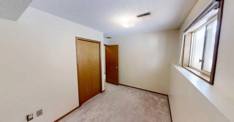 B-9406 100 Avenue, Grande Prairie, AB, T8V 0S9 - 8