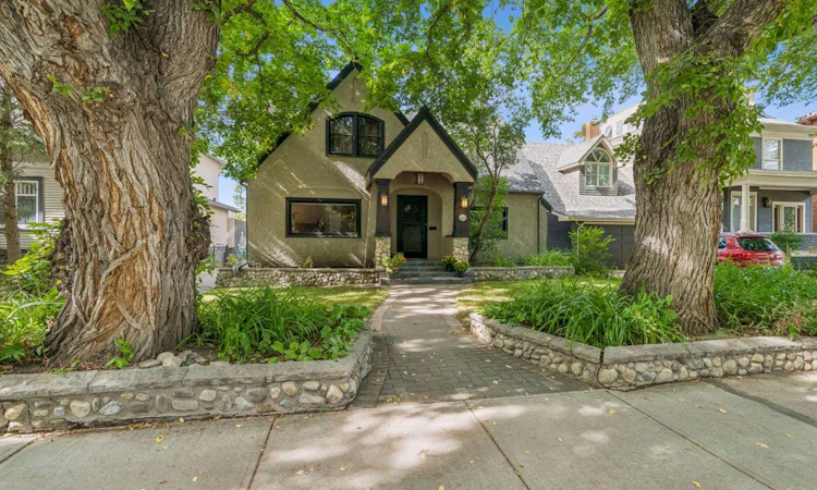 620 Rideau Road SW