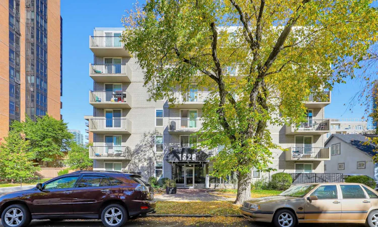 302-1328 13 Avenue SW
