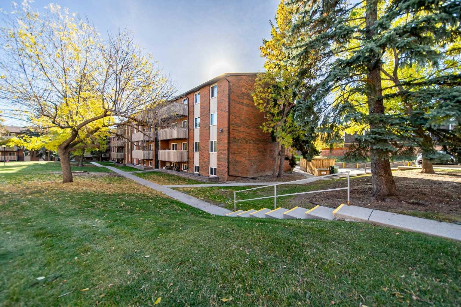 914-11620 Elbow Drive SW, Calgary, AB, T2W 3L6