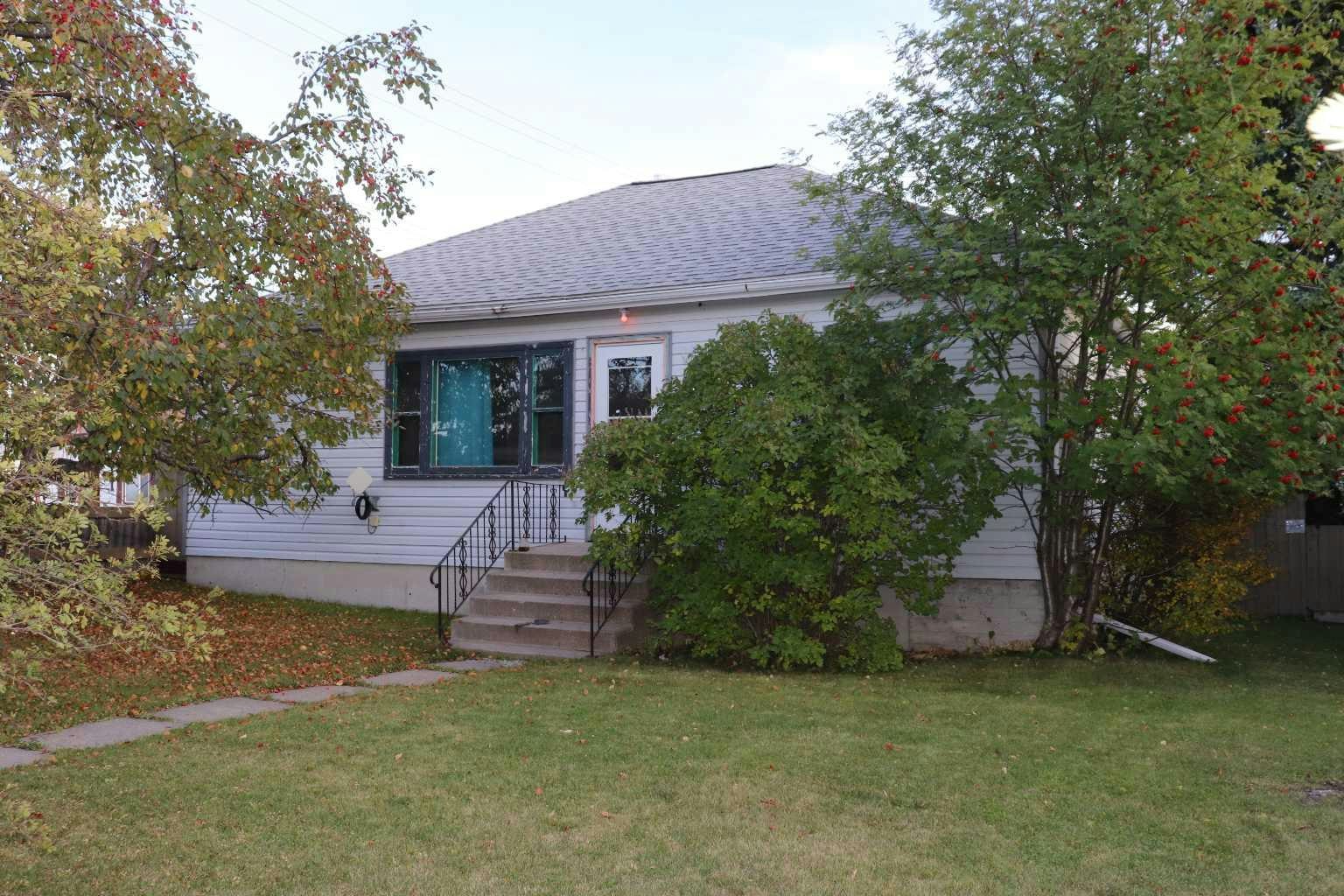 5015 6 Avenue, Edson, AB, T7E 1T5