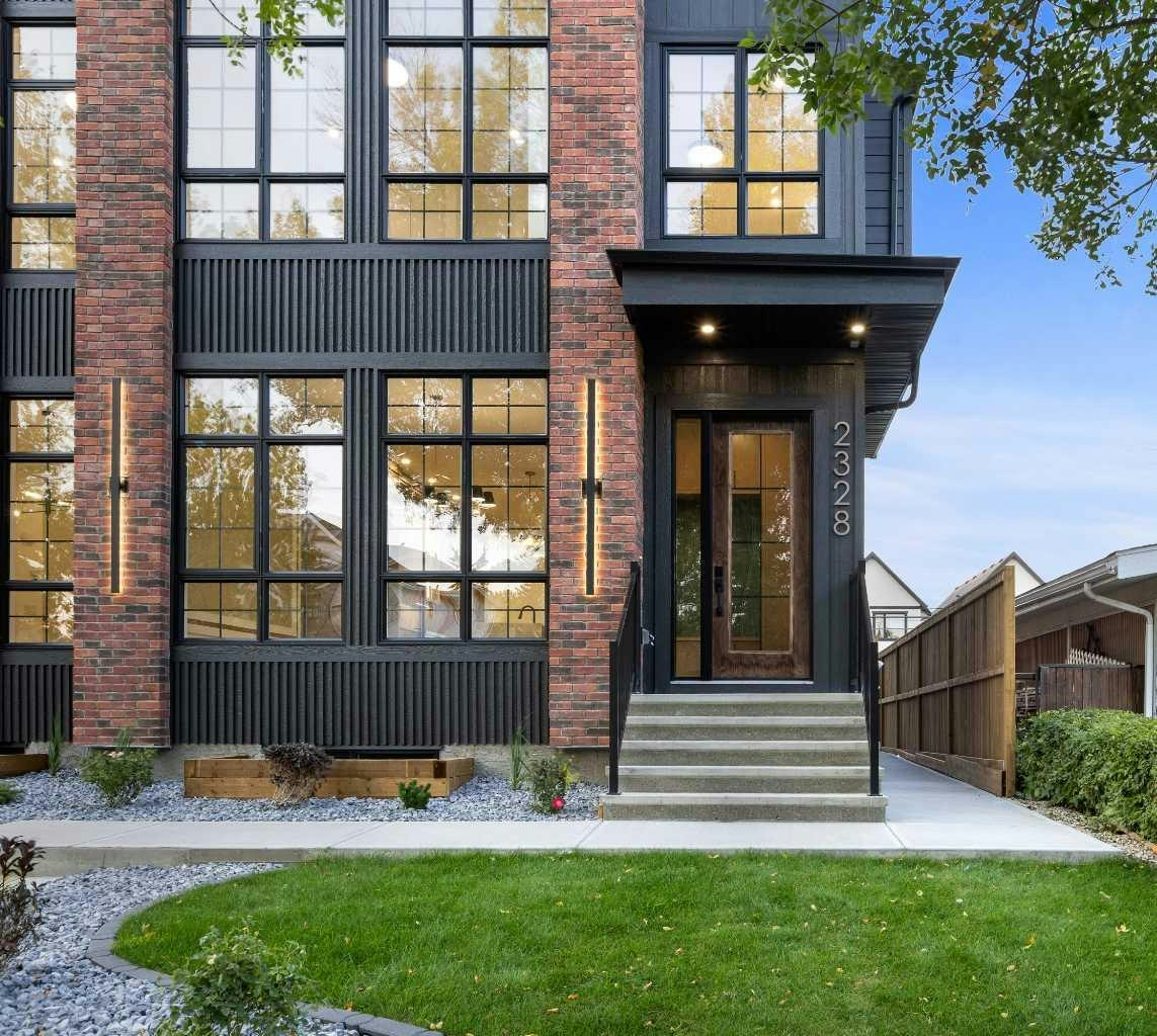 2328 54 Avenue SW, Calgary, AB, T3E 1M1