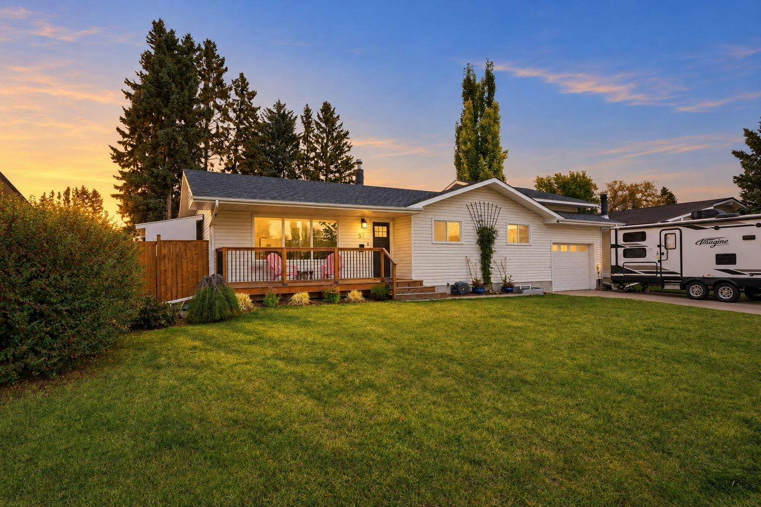 37 Sherwood Crescent, Red Deer, AB, T4N 0A5