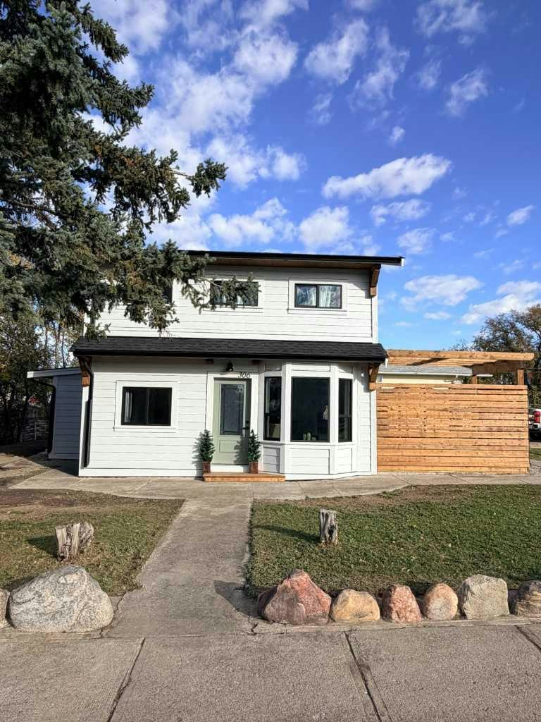 306 47 Avenue W, Claresholm, AB, T0L 0T0