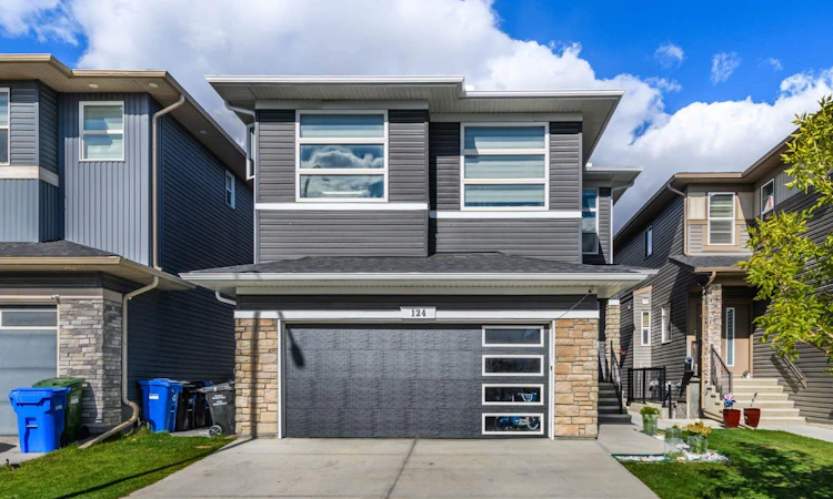 124 Corner Meadows Park NE