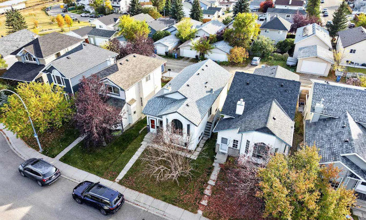 119 Covington Close NE