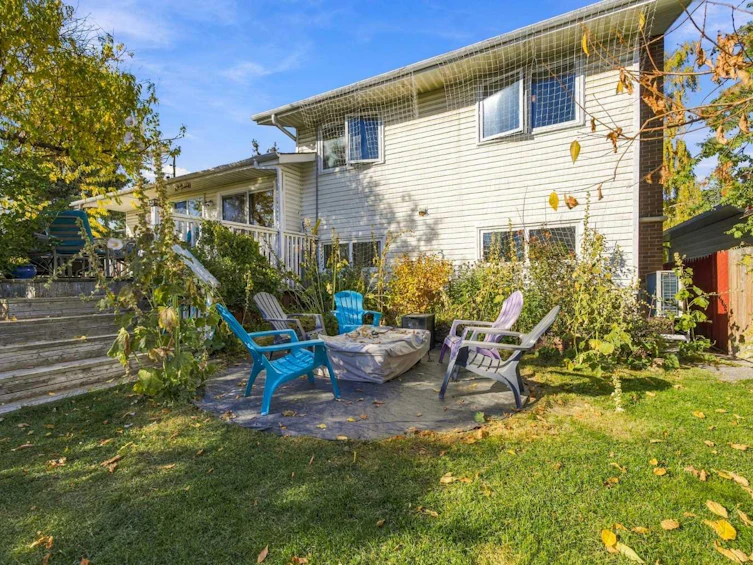 367 Norseman Road NW, Calgary, AB, T2K 5N8 - 43