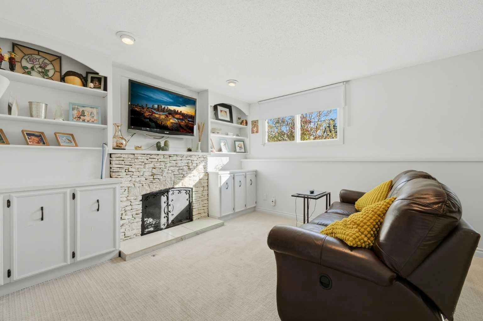 367 Norseman Road NW, Calgary, AB, T2K 5N8 - 30