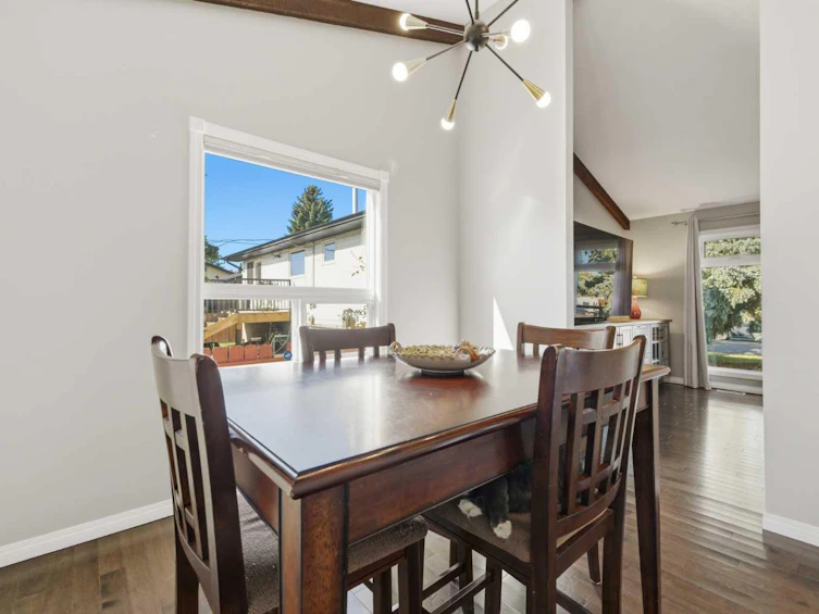 367 Norseman Road NW, Calgary, AB, T2K 5N8 - 18