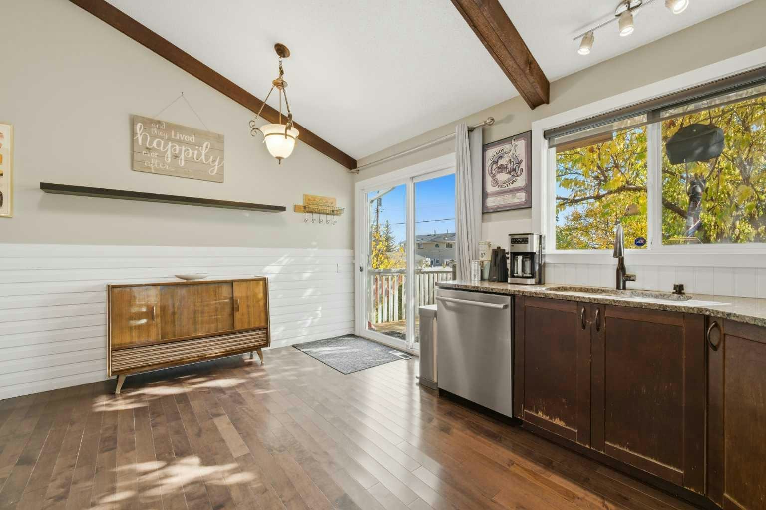 367 Norseman Road NW, Calgary, AB, T2K 5N8 - 15
