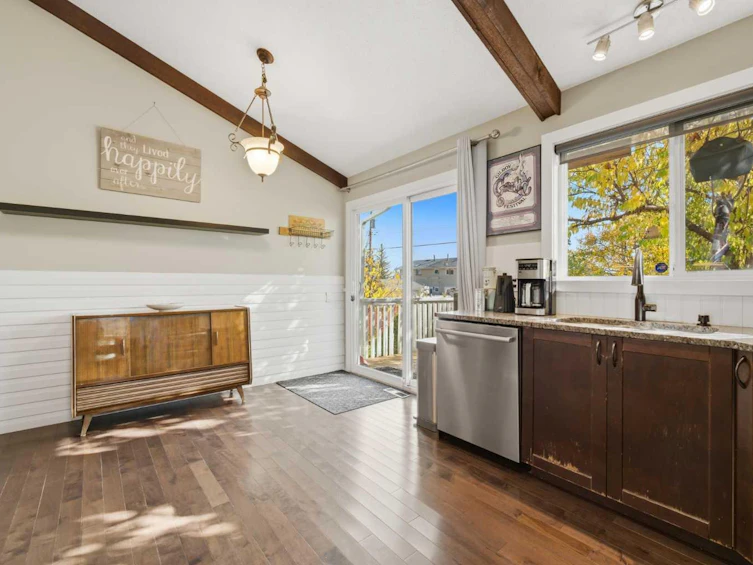 367 Norseman Road NW, Calgary, AB, T2K 5N8 - 15