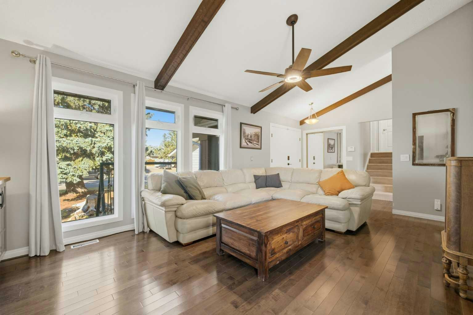 367 Norseman Road NW, Calgary, AB, T2K 5N8 - 7