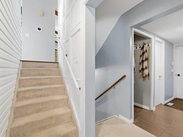 367 Norseman Road NW, Calgary, AB, T2K 5N8 - 29