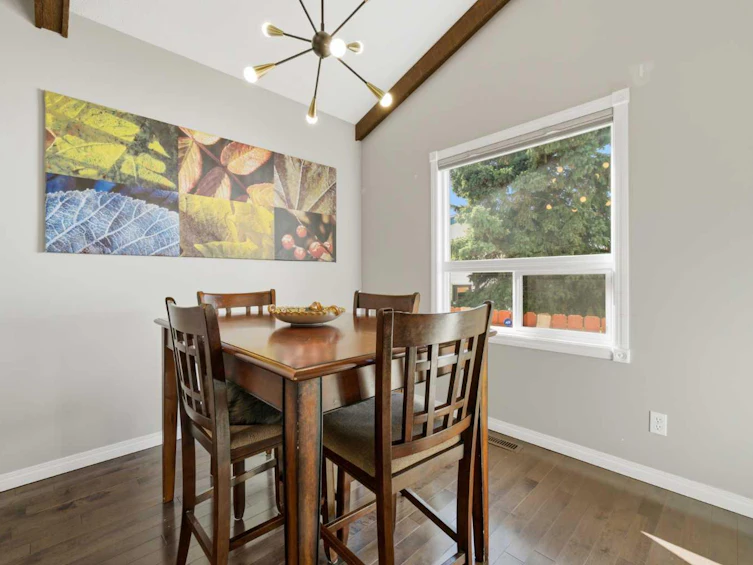 367 Norseman Road NW, Calgary, AB, T2K 5N8 - 16