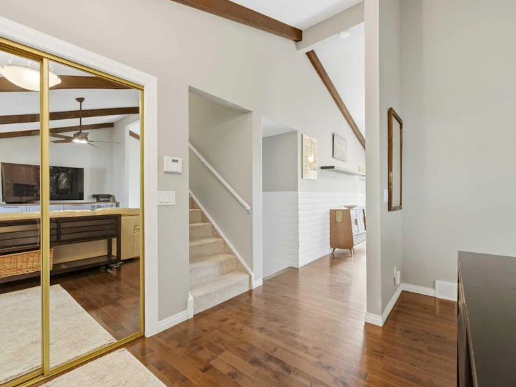 367 Norseman Road NW, Calgary, AB, T2K 5N8 - 6