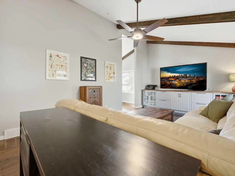 367 Norseman Road NW, Calgary, AB, T2K 5N8 - 9