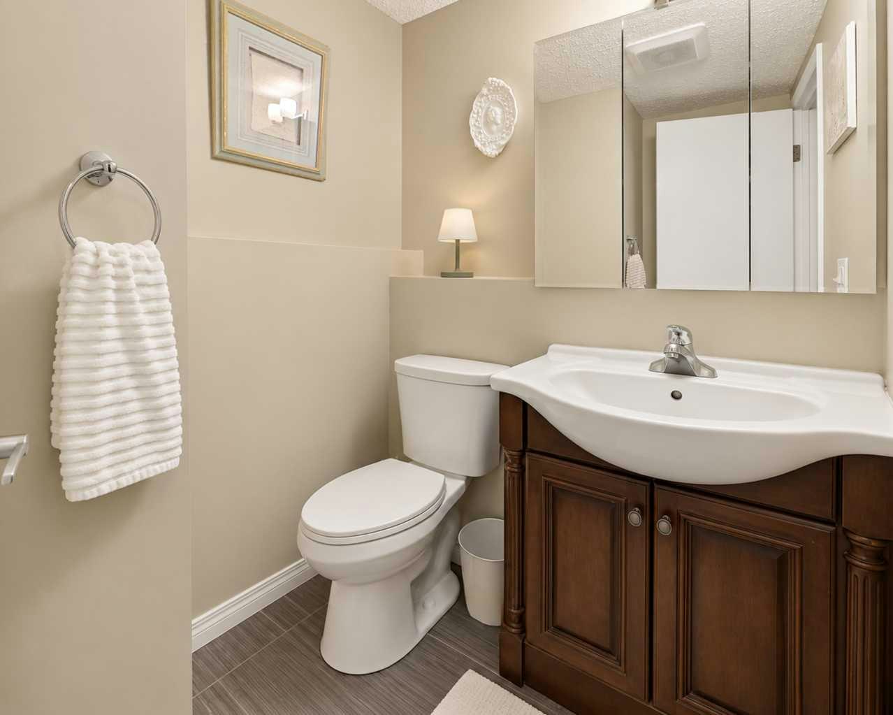 367 Norseman Road NW, Calgary, AB, T2K 5N8 - 39