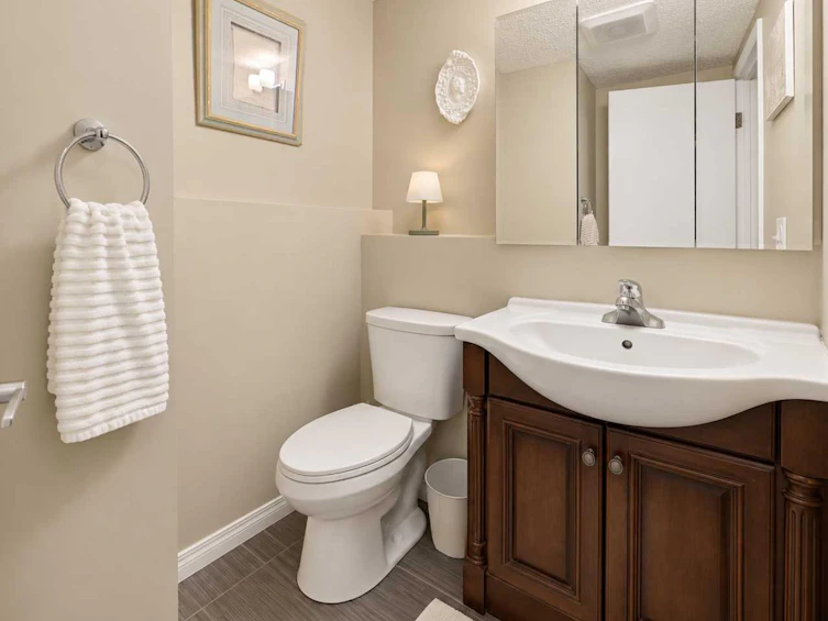 367 Norseman Road NW, Calgary, AB, T2K 5N8 - 39