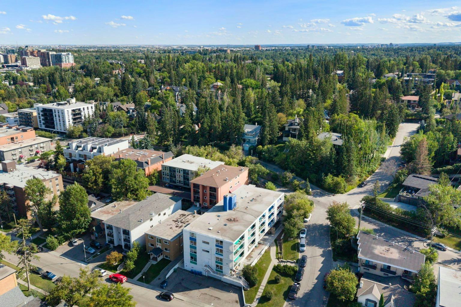 4-930 Royal Avenue SW, Calgary, AB, T2T 0L5