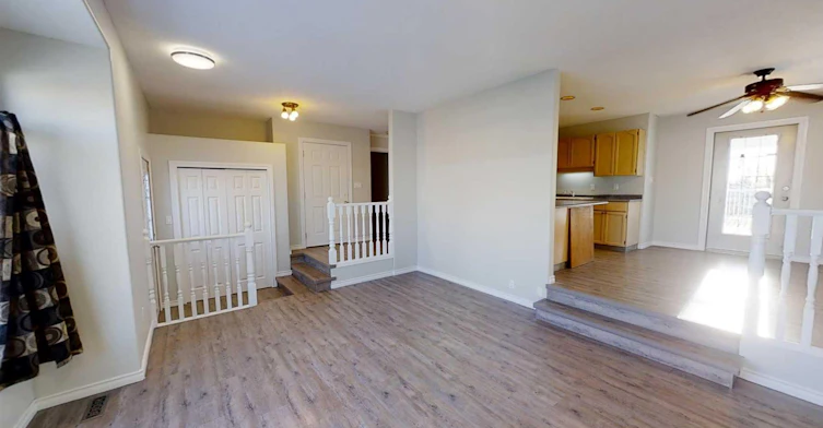 8929 108 Avenue, Grande Prairie, AB, T8X 1J9 - 5