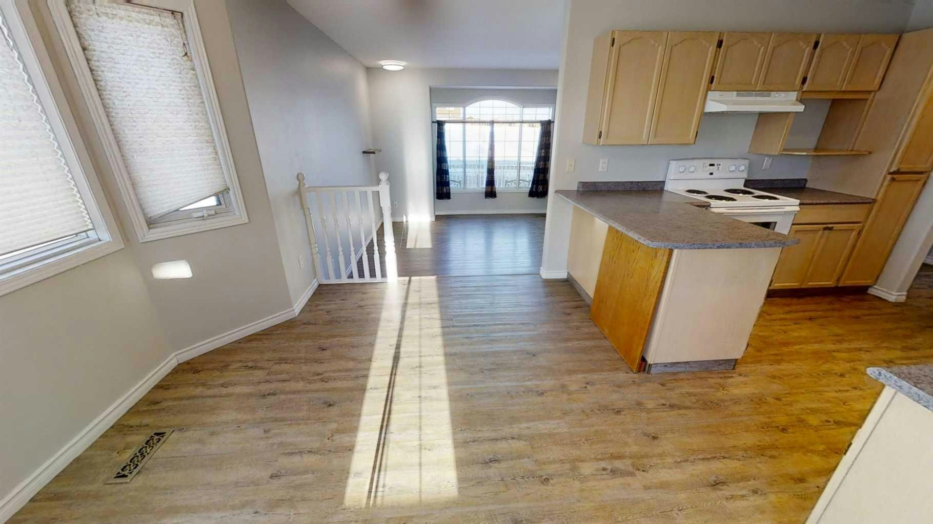 8929 108 Avenue, Grande Prairie, AB, T8X 1J9 - 2