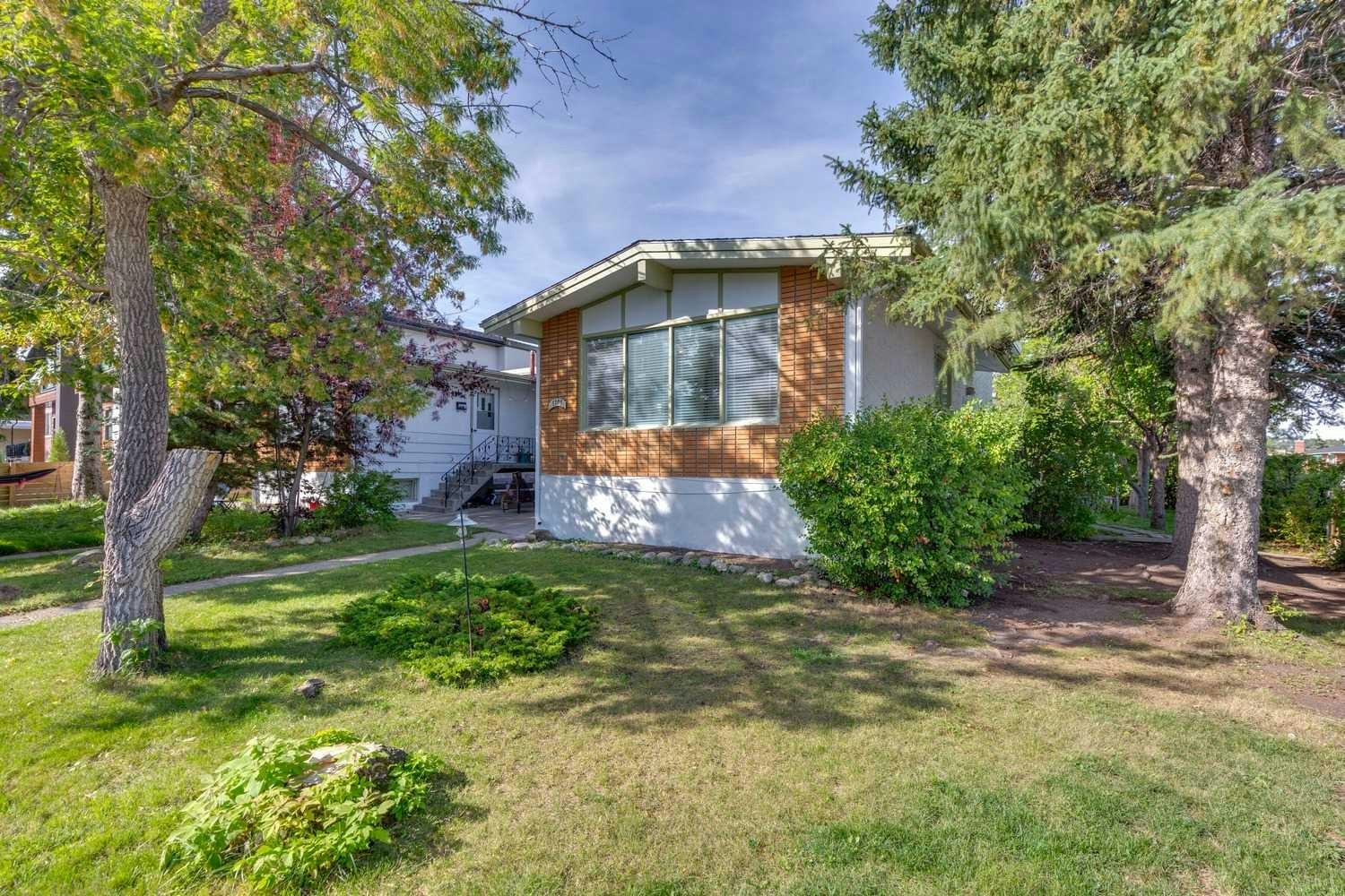 1101 42 Street SW, Calgary, AB, T3C 1Z2