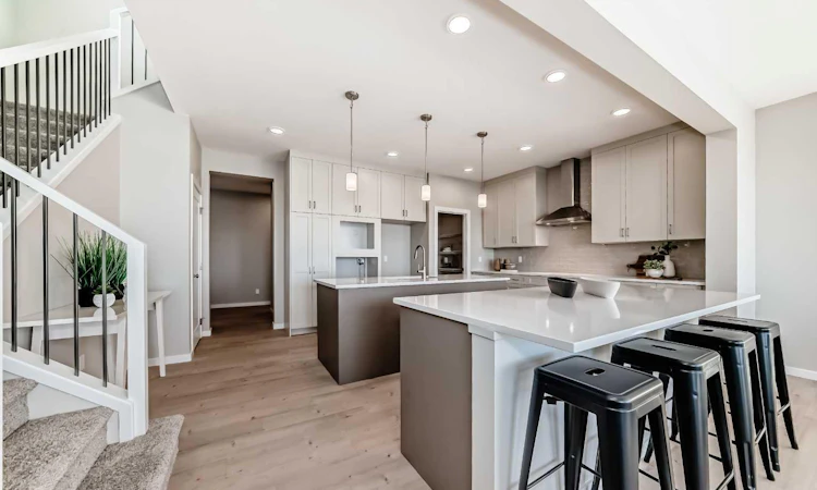 153 Rangeview Path SE