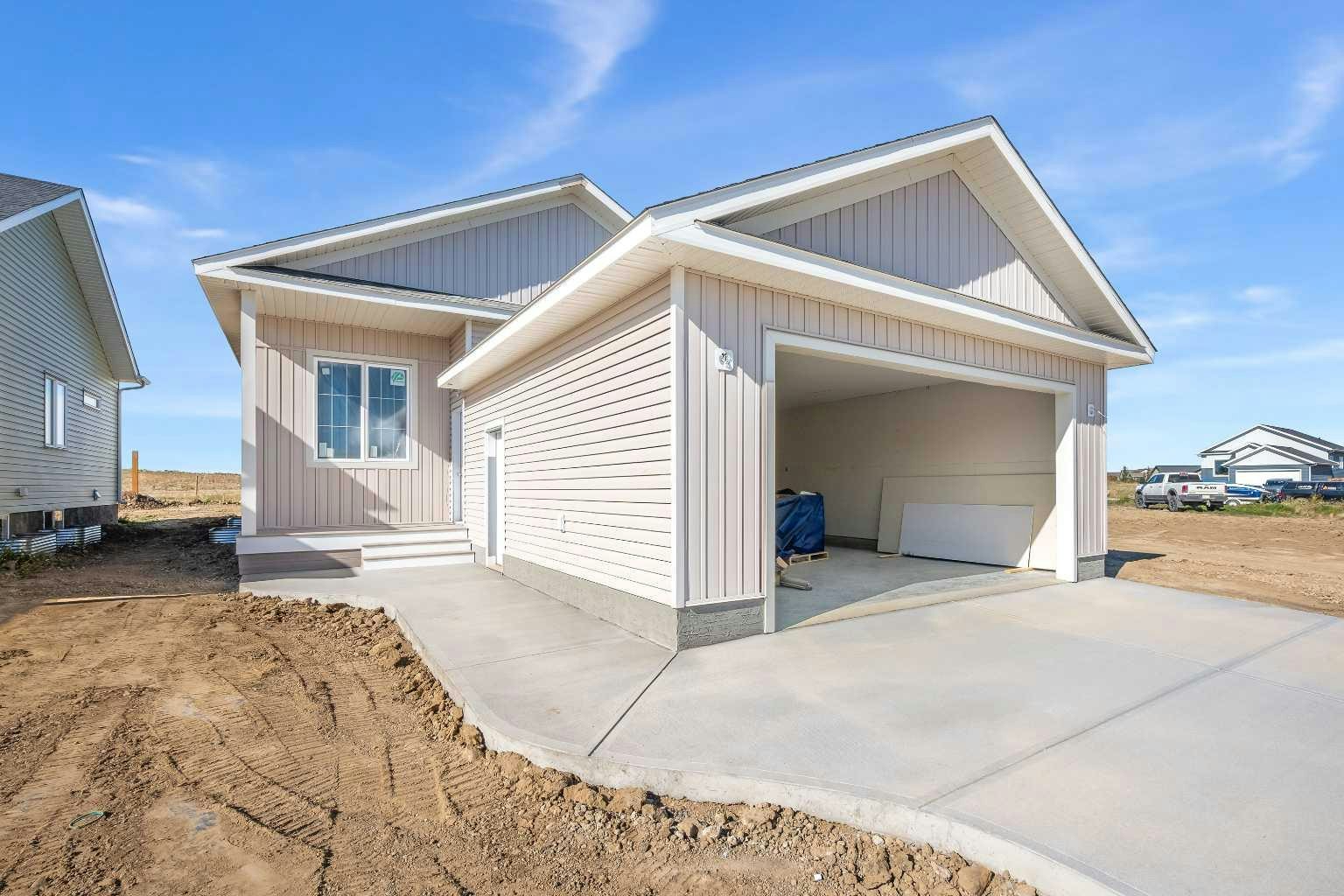 1310 56 Avenue, Lloydminster City West, AB, T9V 3T5
