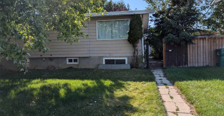 229 Lafayette Boulevard W, Lethbridge, AB, T1K 3Z2