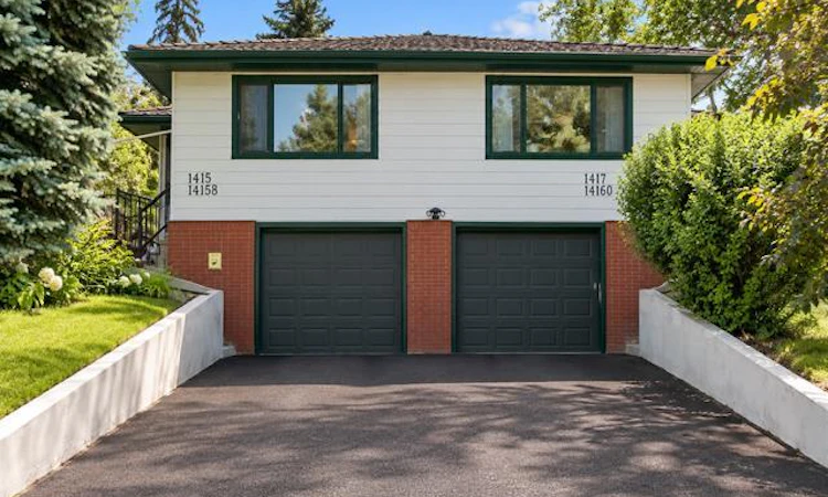 1415 Rosehill Drive NW
