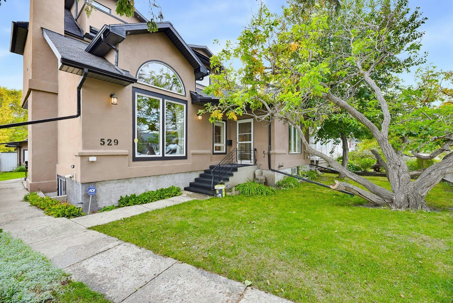 529 18 Avenue NW, Calgary, AB, T2N 0T7