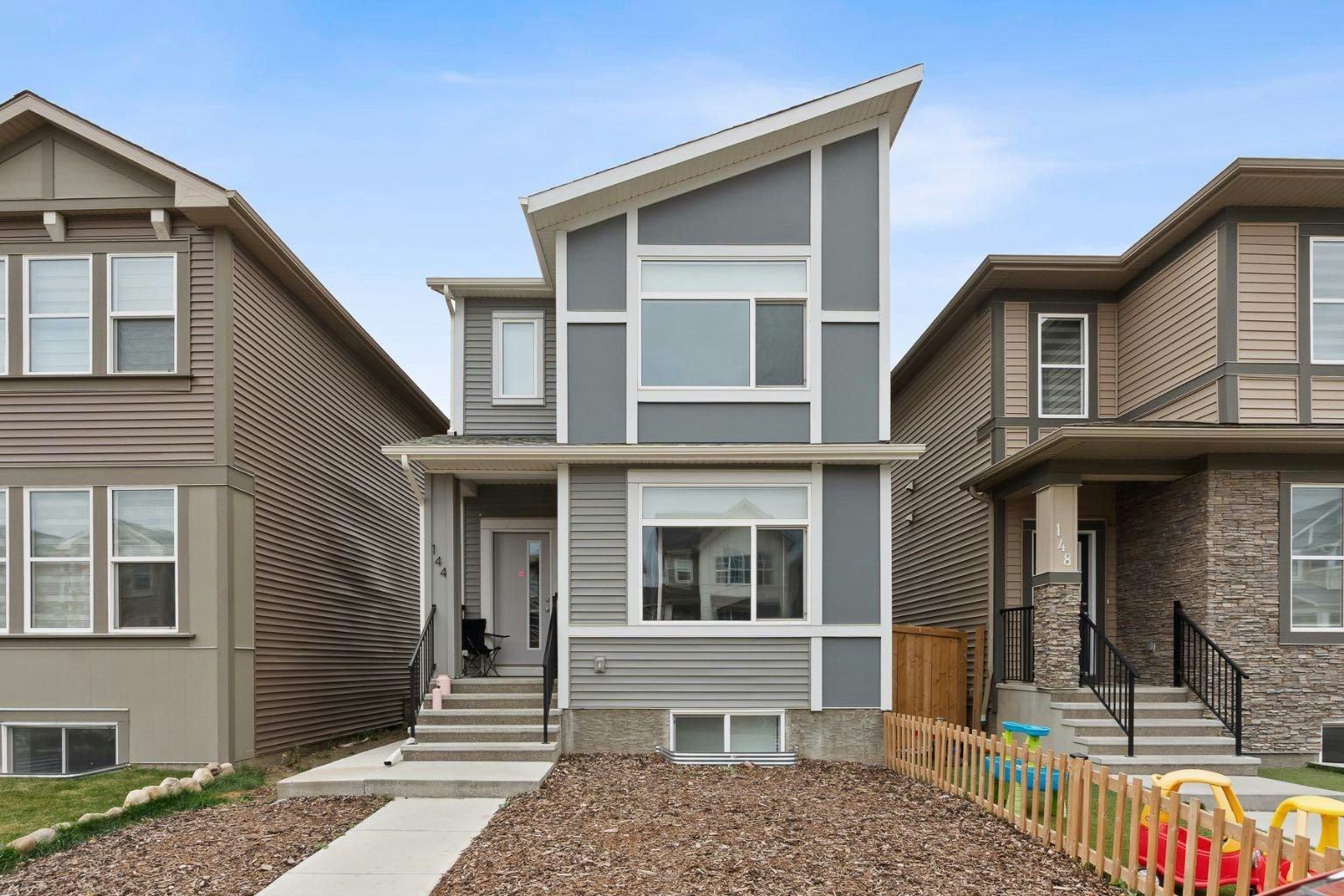 144 Belvedere Green SE, Calgary, AB, T2A 7G2