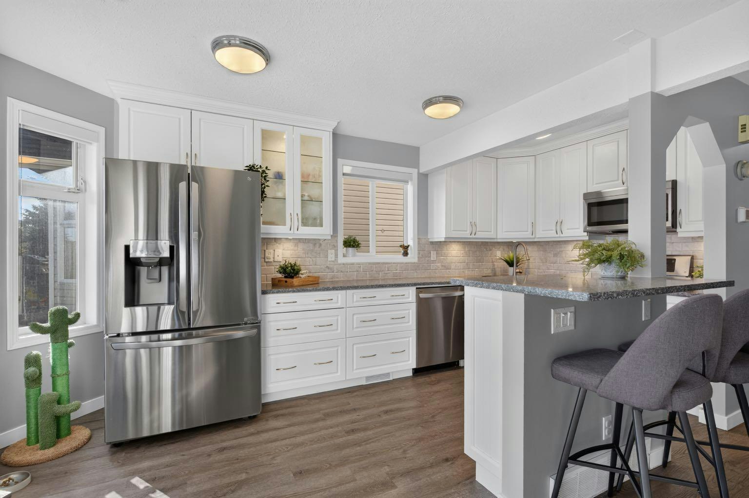 9-567 Edmonton Trail NE, Airdrie, AB, T4B 2L4
