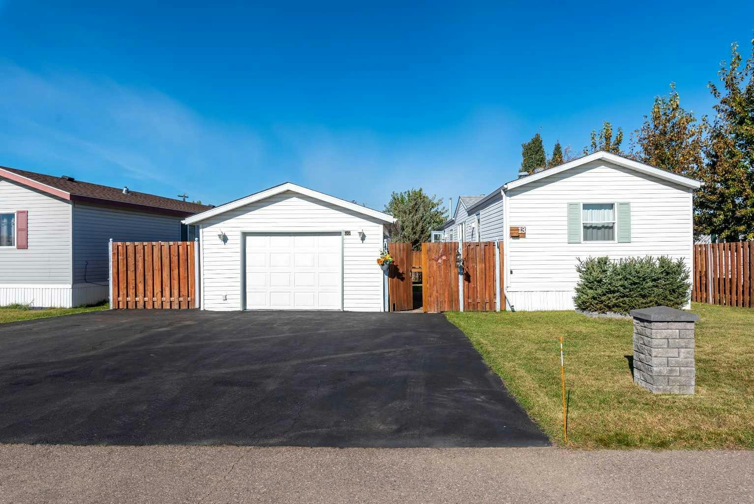 13-5302 56b Street, Lloydminster City West, AB, T9V 2W3