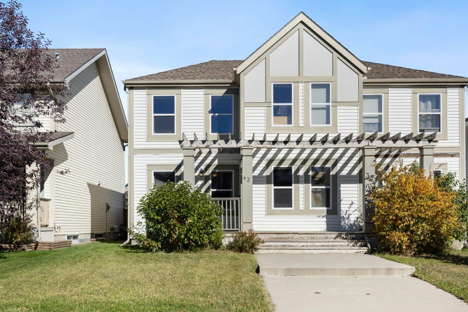 42 Copperpond Place SE, Calgary, AB, T2Z 0L6