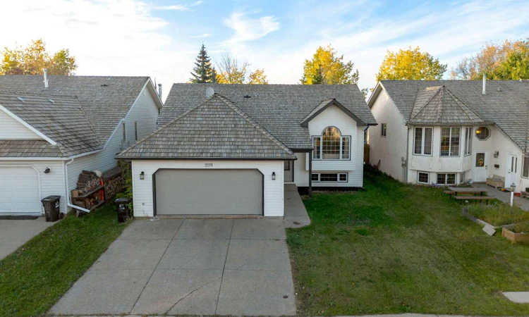 209 Ball Place