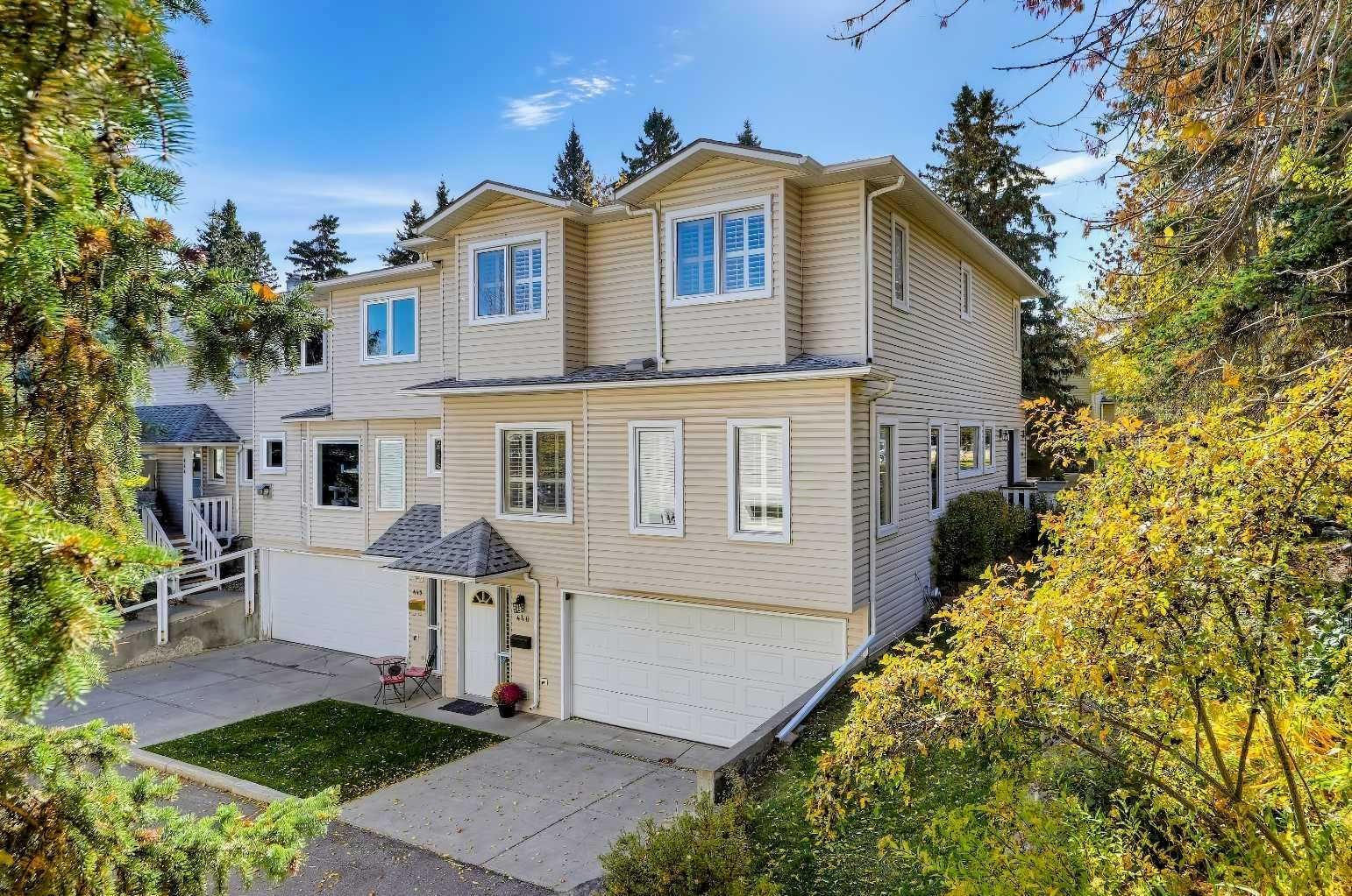 446 Killarney Glen Court SW, Calgary, AB, T3E 7H4