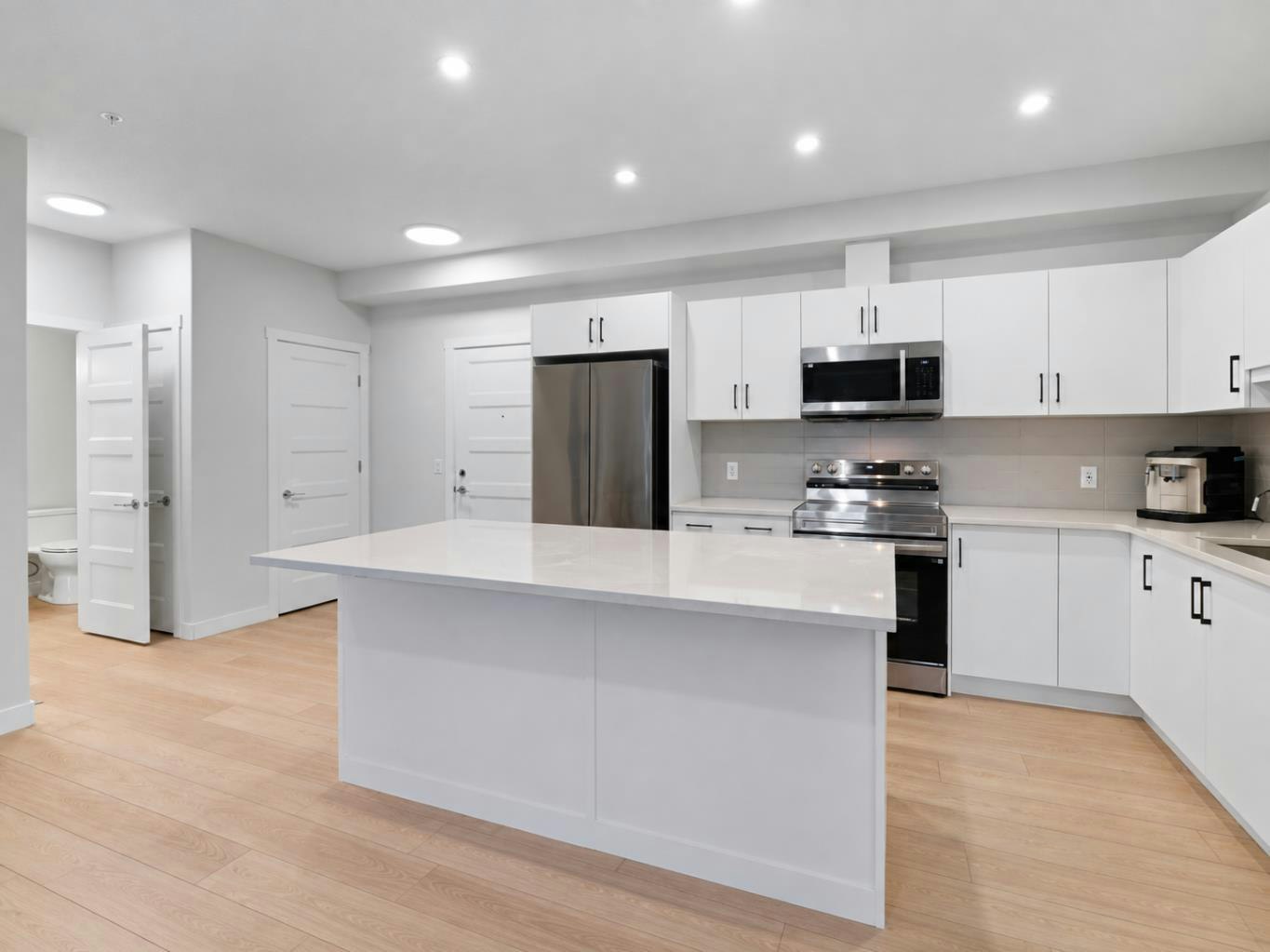 1112-81 Arbour Lake View NW, Calgary, AB, T3G 0H4
