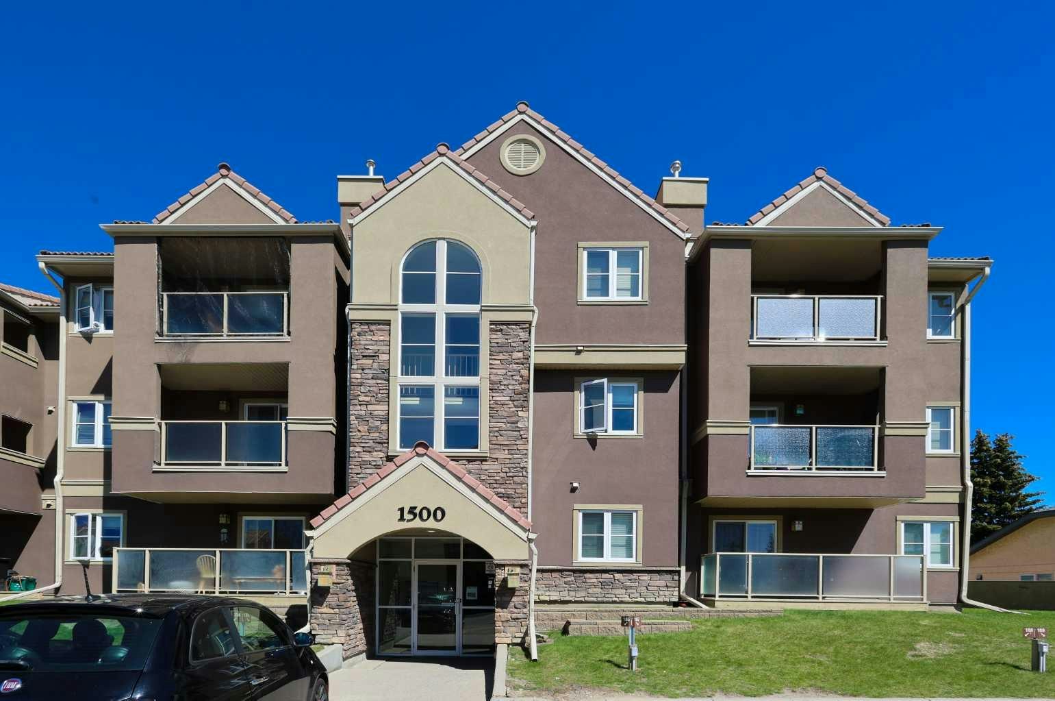 .-1532 Edenwold Heights NW, Calgary, AB, T3A 3V2