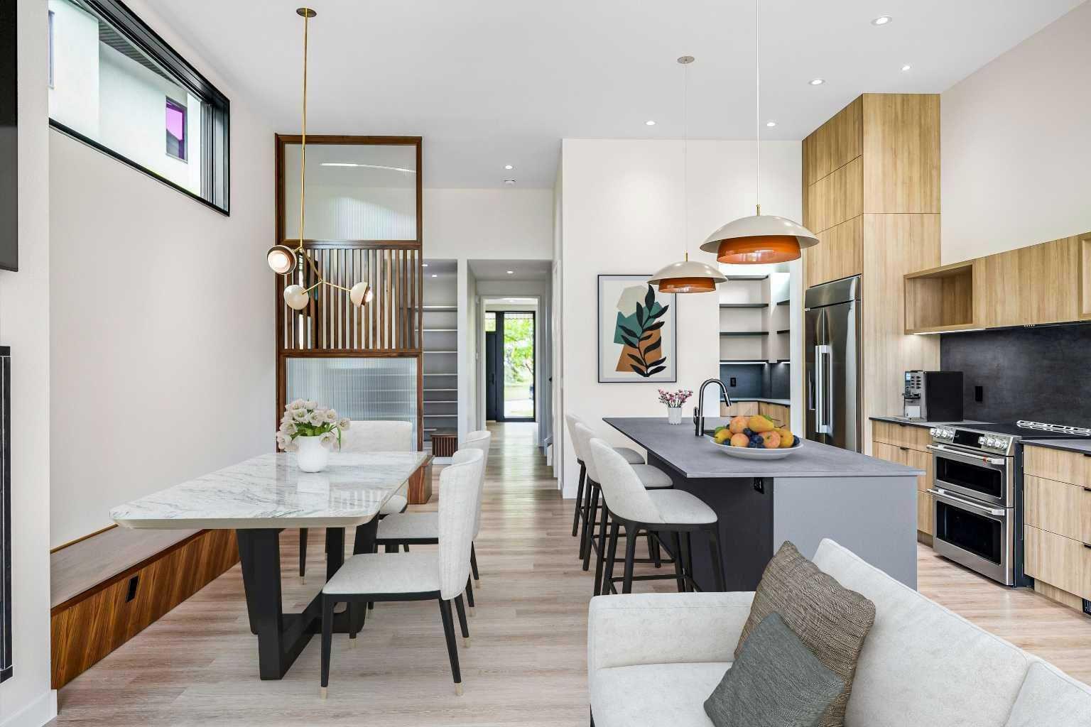 3D Willow Crescent SW, Calgary, AB, T3C 3B8