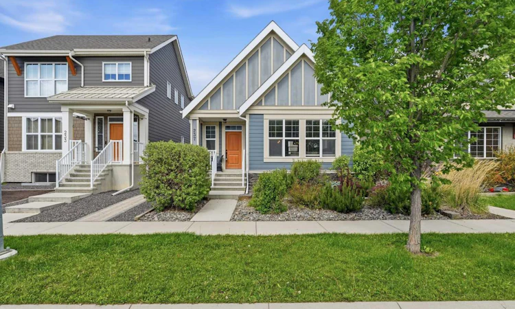 237 Mahogany Parade SE