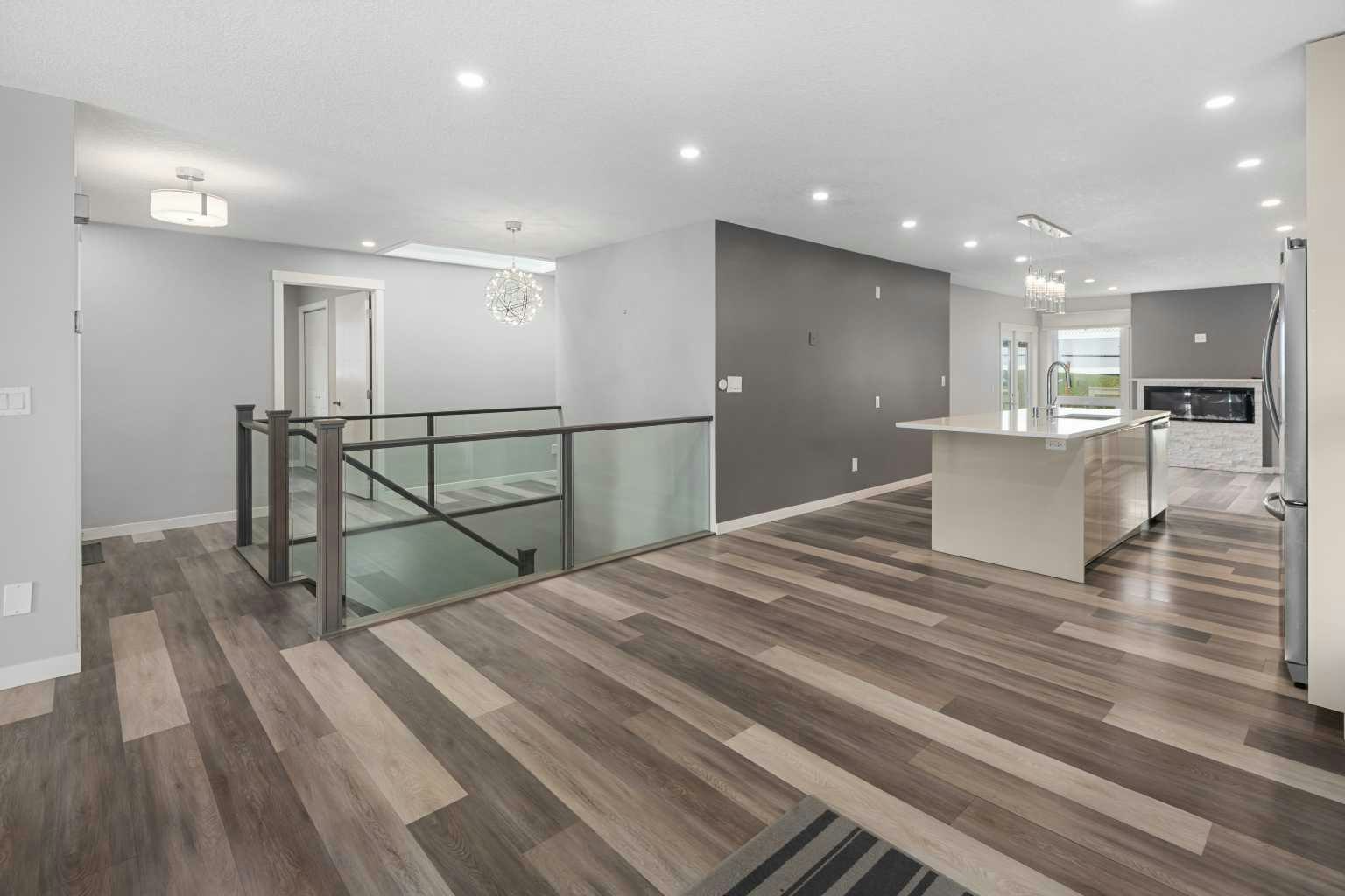 51 Woodmont Road SW, Calgary, AB, T2W 4L6