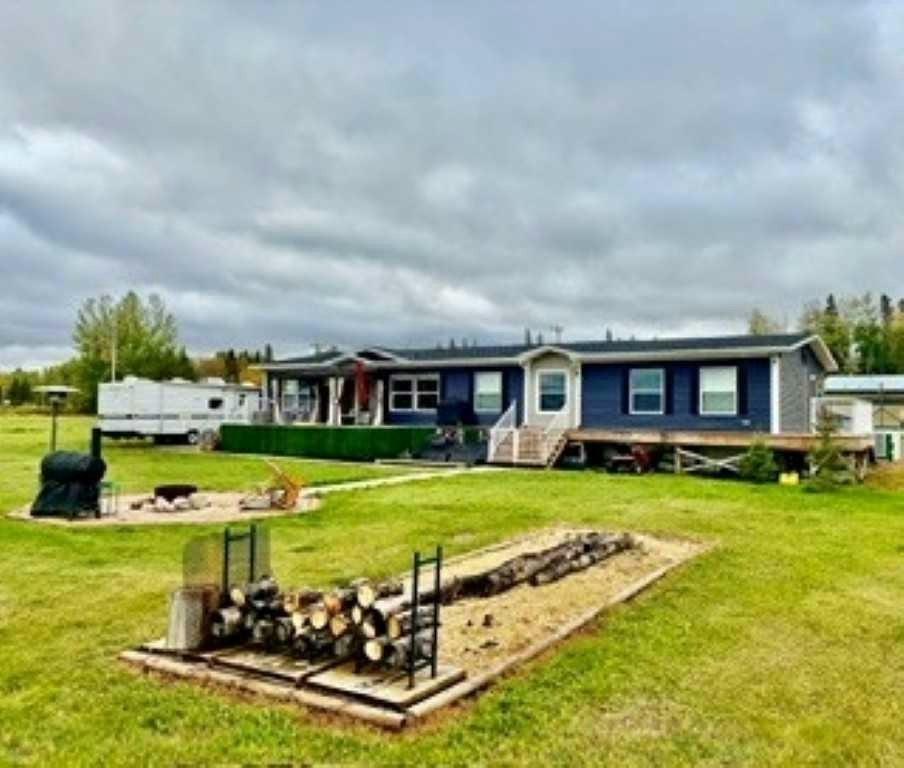 890 Pelican Road, Rural Opportunity M.D., AB, T0G 2K0