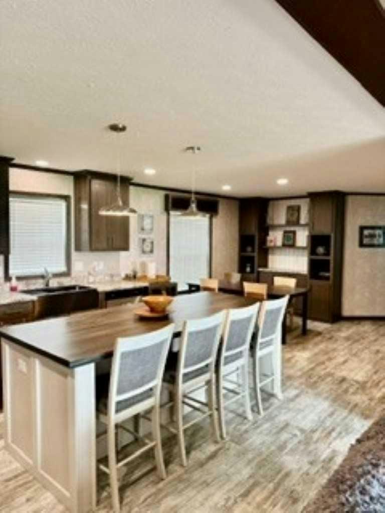 890 Pelican Road, Rural Opportunity M.D., AB, T0G 2K0 - 9