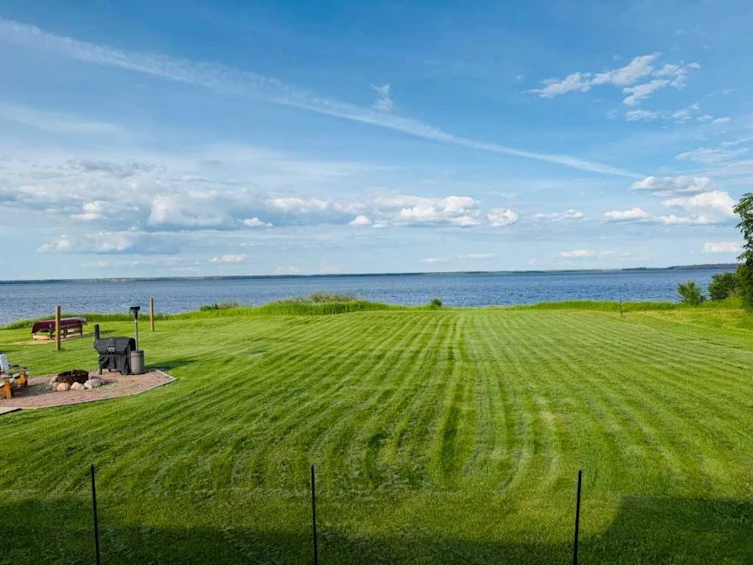 890 Pelican Road, Rural Opportunity M.D., AB, T0G 2K0 - 2