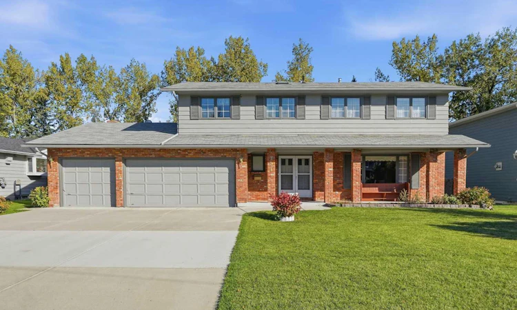751 Willamette Drive SE