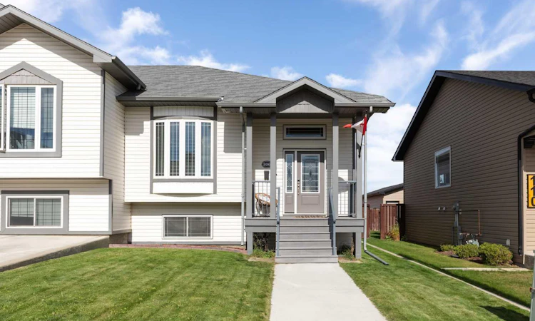106 Ranchlands Way NE