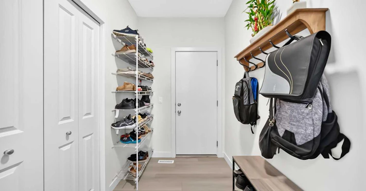 27 Belvedere Point SE, Calgary, AB, T2A 7Y9 - 19