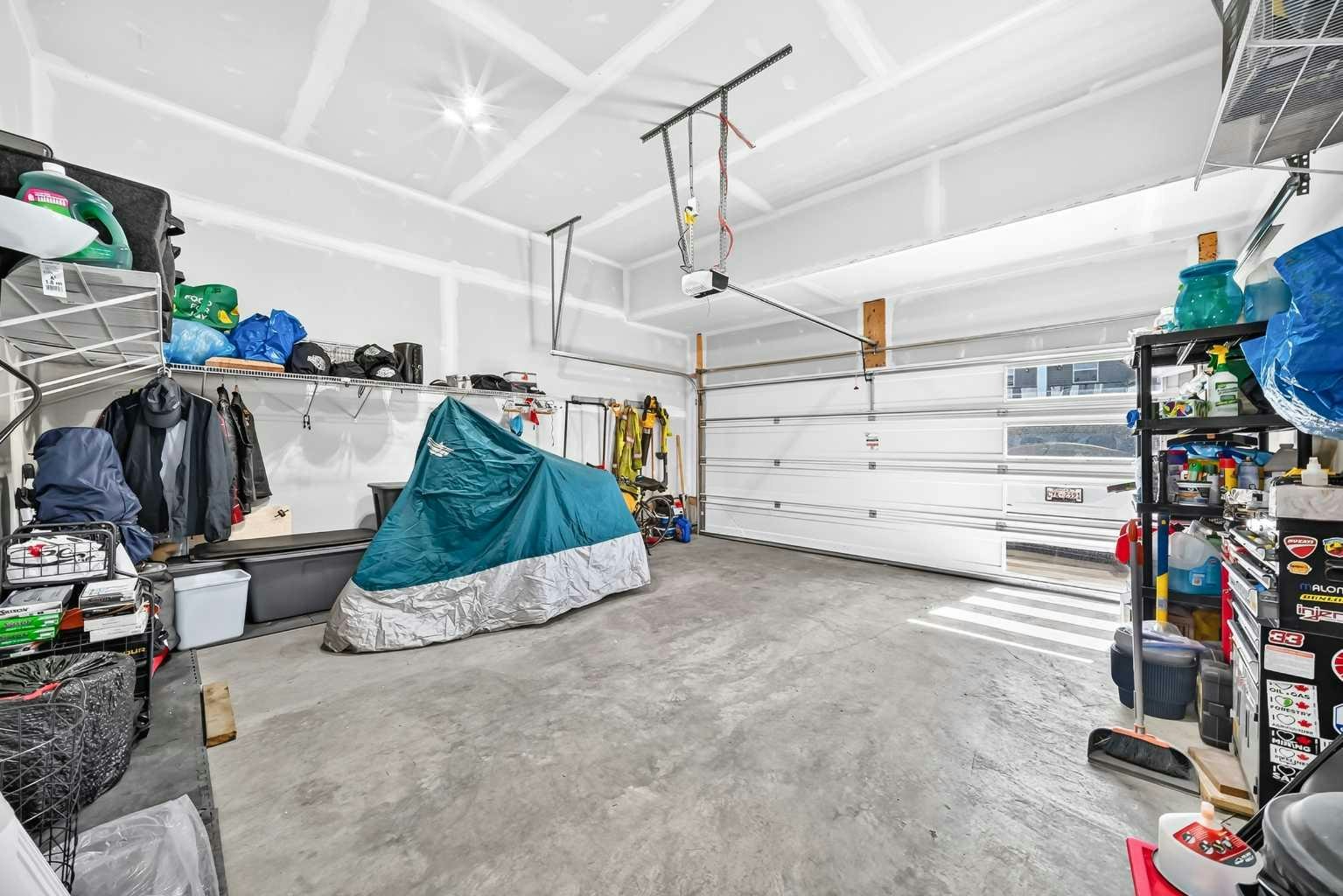 27 Belvedere Point SE, Calgary, AB, T2A 7Y9 - 44