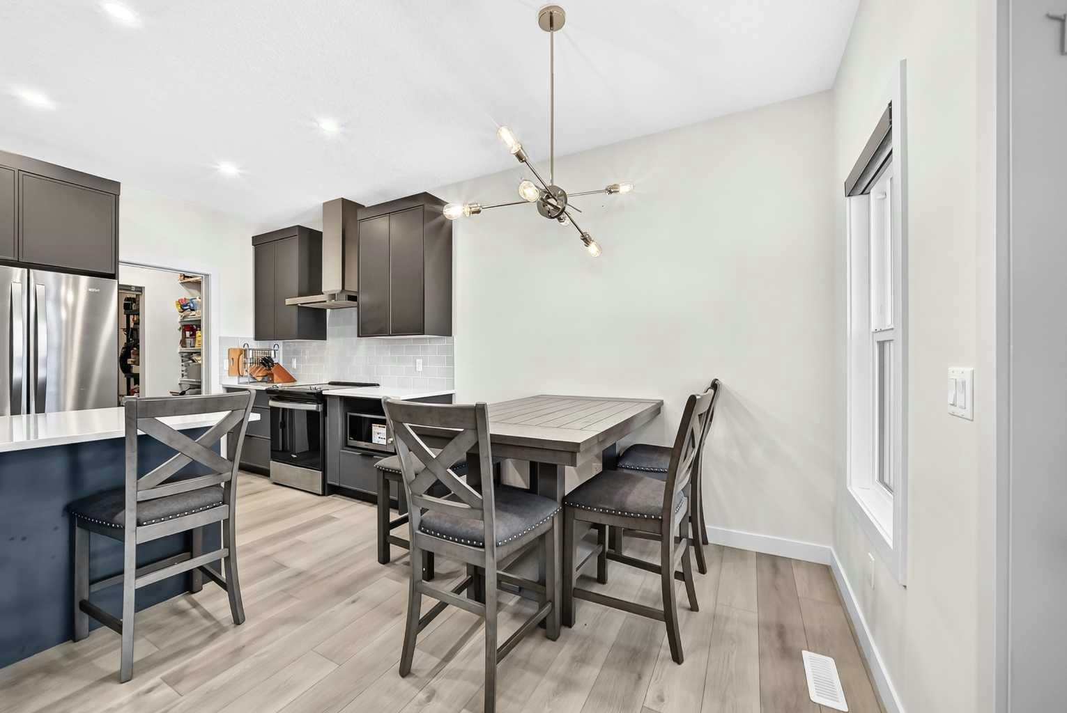 27 Belvedere Point SE, Calgary, AB, T2A 7Y9 - 12